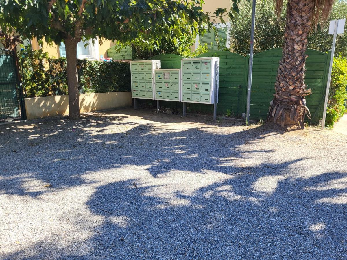 Mazet Climatise Rdj Plages Parking Wifi Gratuit La Londe-les-Maures Ngoại thất bức ảnh